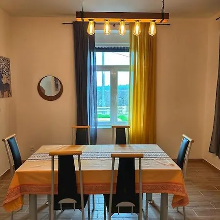 Cozy En Pleine Foret Apartment